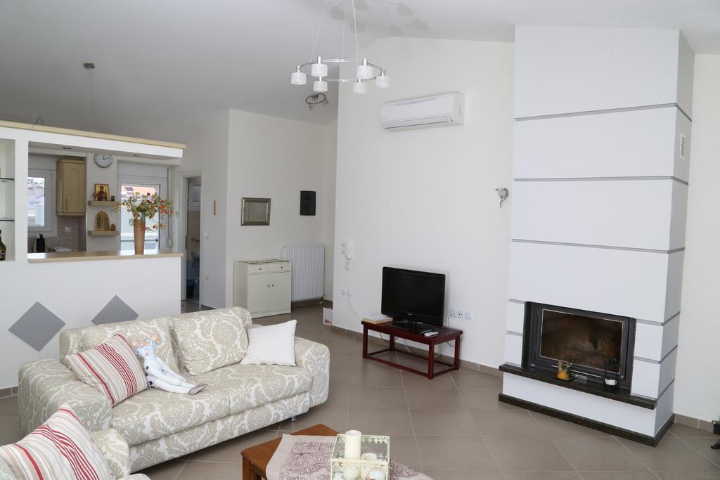 Konstantinos Luxury Apartment Keramotí Exterior foto